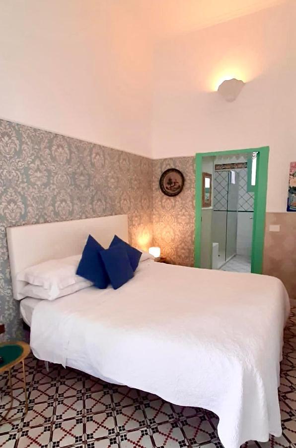 Villa La Terrazza Suites Sorrento Exteriör bild