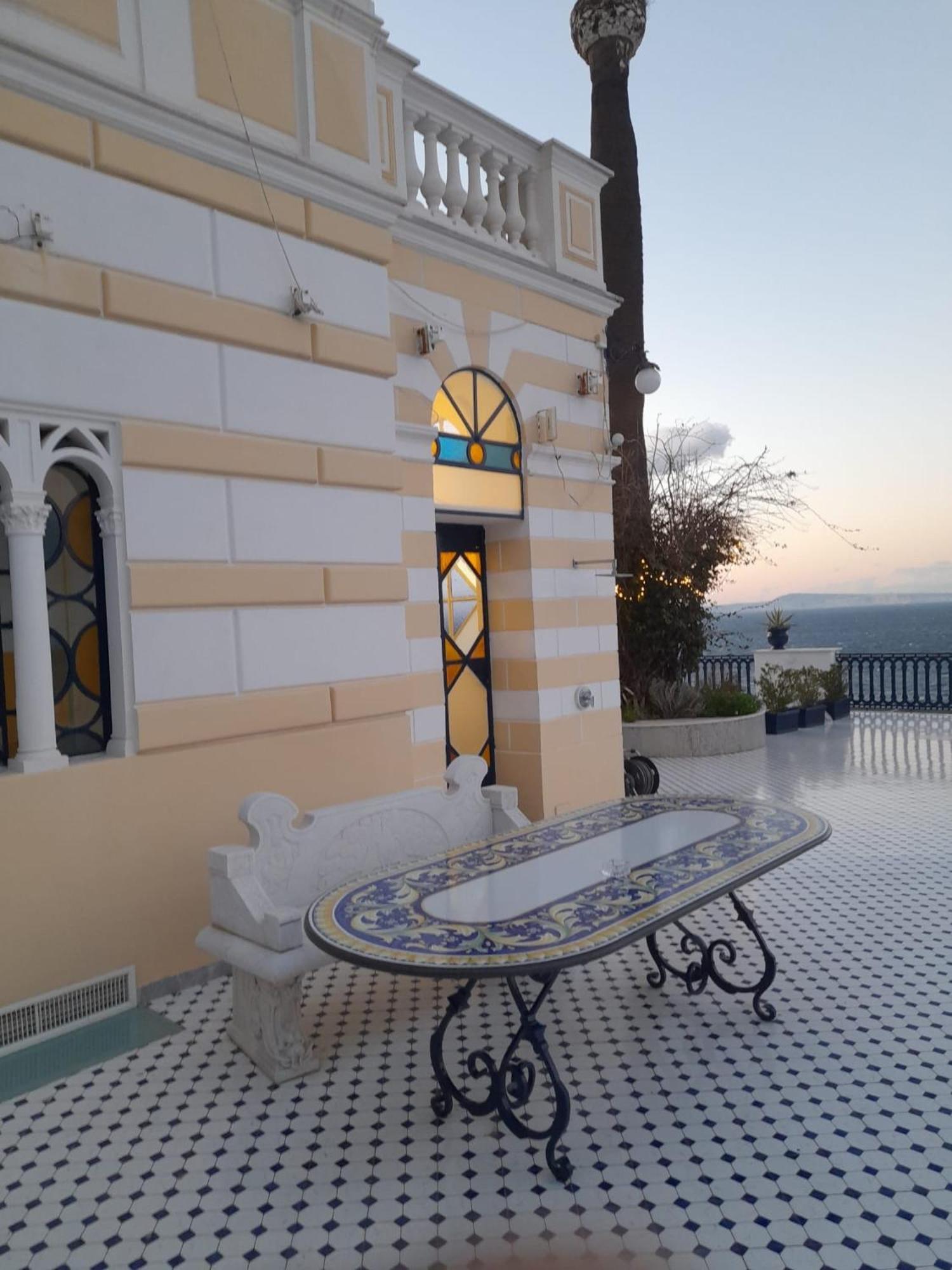 Villa La Terrazza Suites Sorrento Exteriör bild