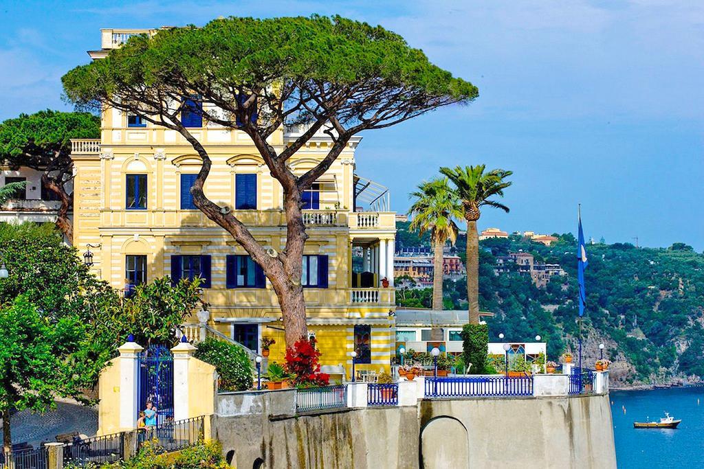 Villa La Terrazza Suites Sorrento Exteriör bild