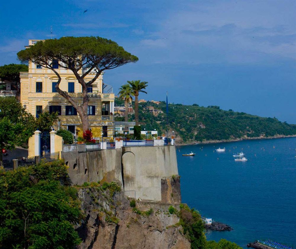Villa La Terrazza Suites Sorrento Exteriör bild